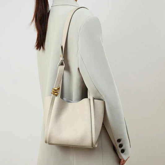 Exquisite Genuine Leather Versatile Casual Bucket Handbag
