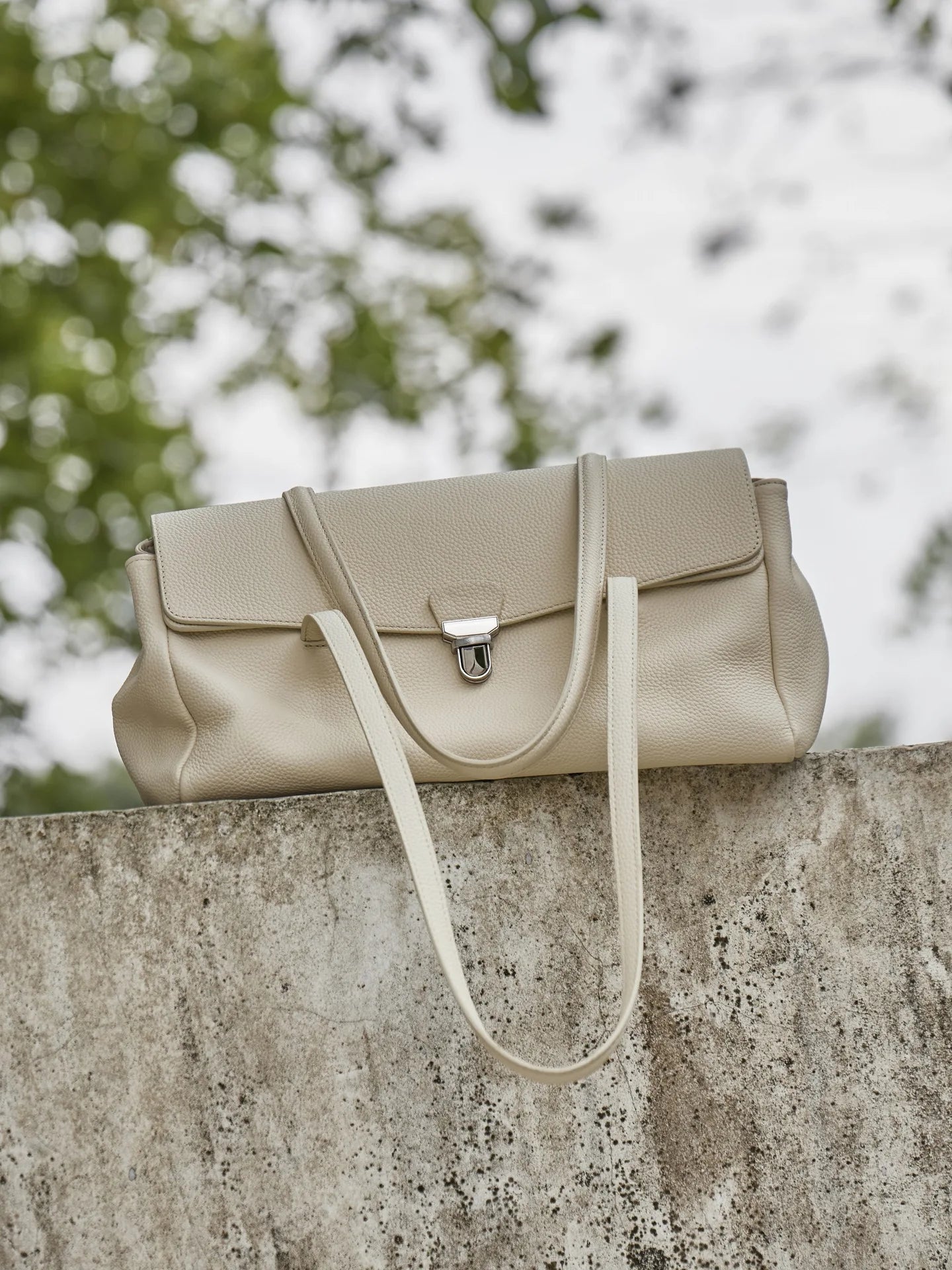Aura Genuine Leather Lock-Clasp Envelope Bag