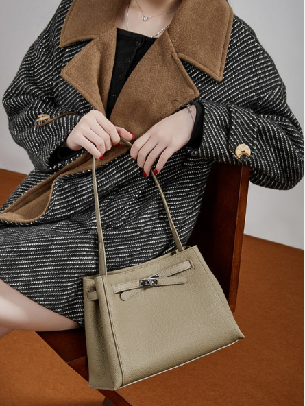 Genuine Leather Prestige Shoulder Bag