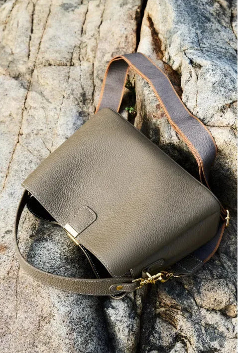 Elite Top Grain Genuine Leather Large Capacity Bucket Bag