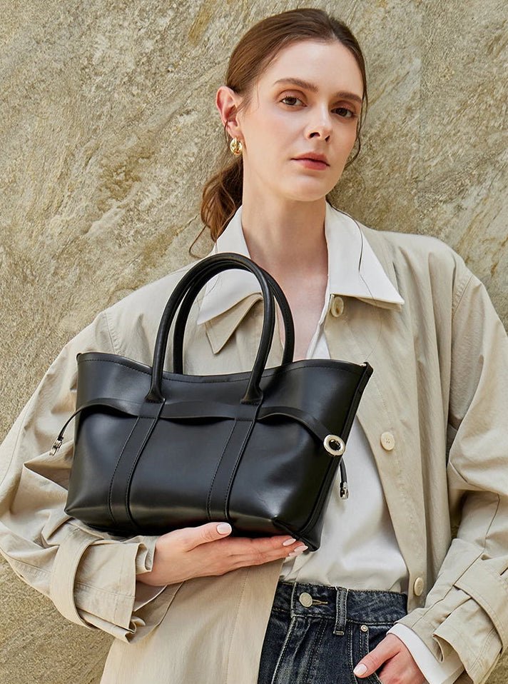 Urban Premium Cowhide Spacious Commuter Shoulder Bag