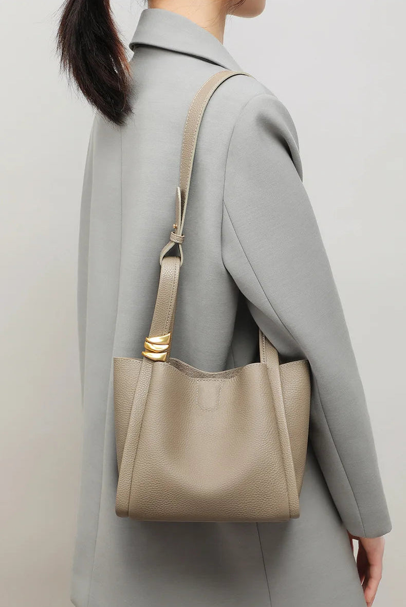 Exquisite Genuine Leather Versatile Casual Bucket Handbag