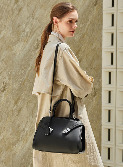 Elegant Pebbled Leather Satchel Bag