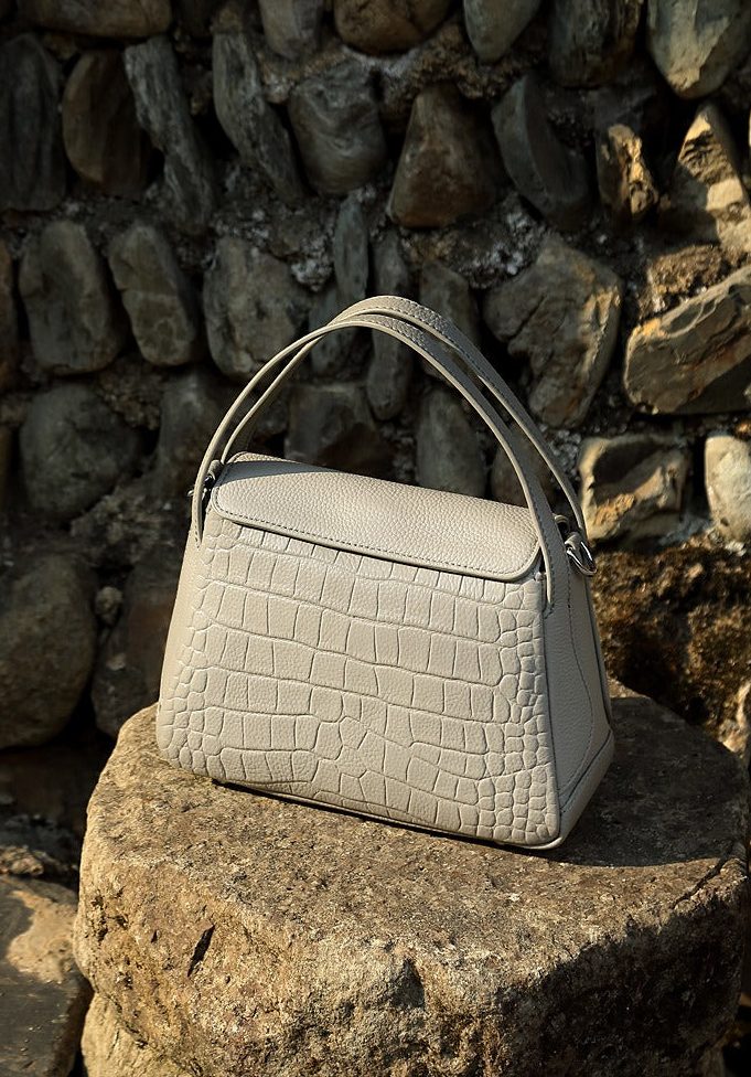 Crocodile Pattern Leather Flap Handbag